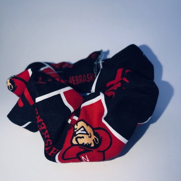 Accessories - Husker scrunchies!!